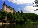 Dieses Schloss ziehrt das Logo eines der größeren Anbieter für 
 Kanufahrten auf der Dordogne.