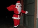 Weihnachtsmann will zur Tür herein