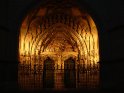 Beleuchtete Figuren am Münster bei Nacht