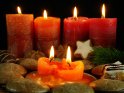 Weihnachtliches Foto mit Kerzen und Gebck
