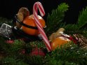 High-Heel als Nikolausstiefel, gefüllt mit Adventszeitlichen Leckerreien und umgeben von Tannenzweigen