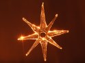 Gläserner Stern wird von unten mit einer Kerze beleuchtet und strahlt in leuchtenden Rottönen. 
 
Dieses Motiv befindet sich seit dem 19. Dezember 2010 in der Kategorie Weihnachtsbilder.