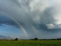 Aufziehende Gewitterwolken mit doppeltem Regenbogen, am Südrand von Göttingen